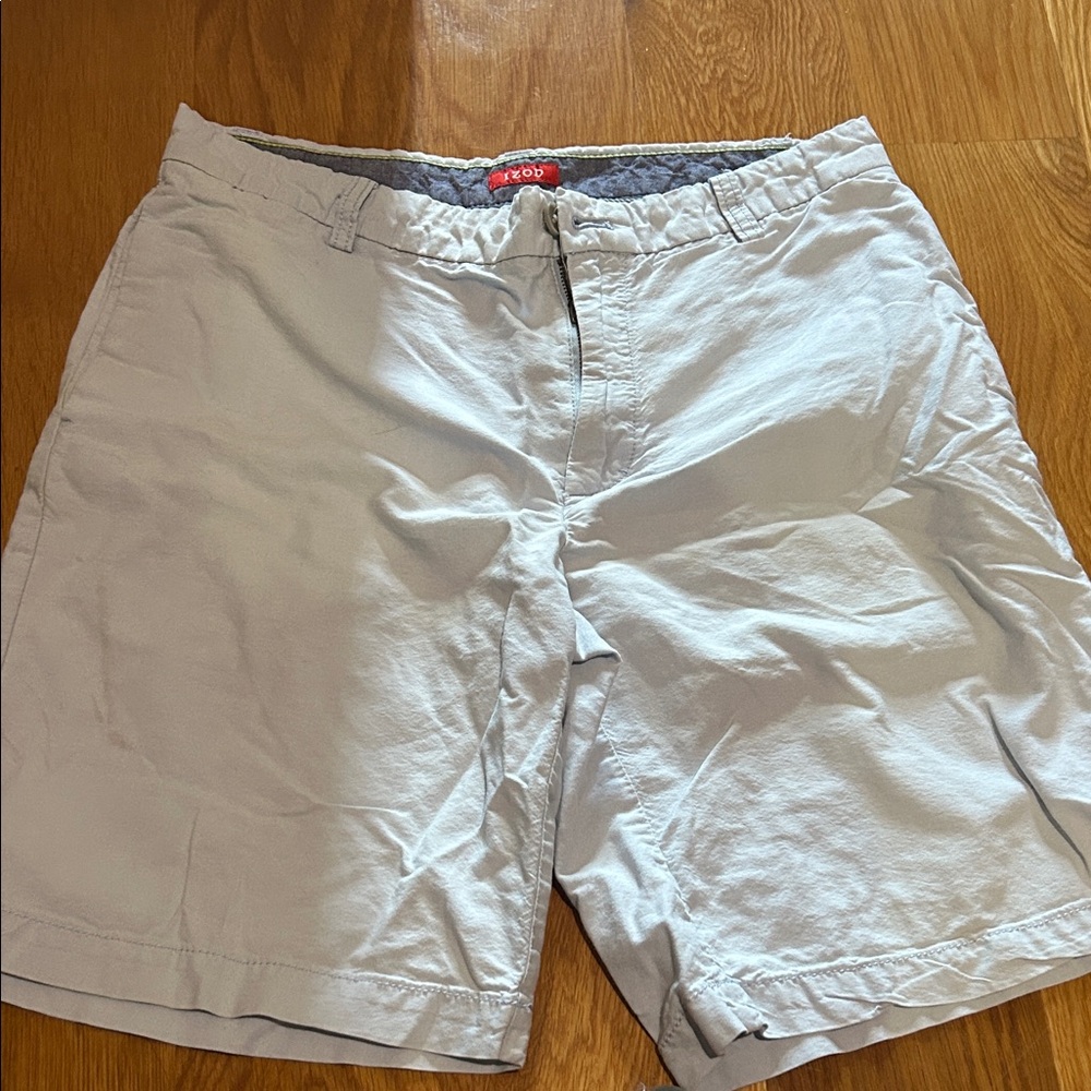 Izod Men's Light Blue Shorts